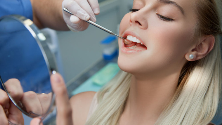 Il trattamento endodontico (o devitalizzazione) può salvare il tuo dente.
